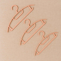 Plastic Cloth Hangers – Set of 6 Durable Non-Slip Wardrobe Organizers