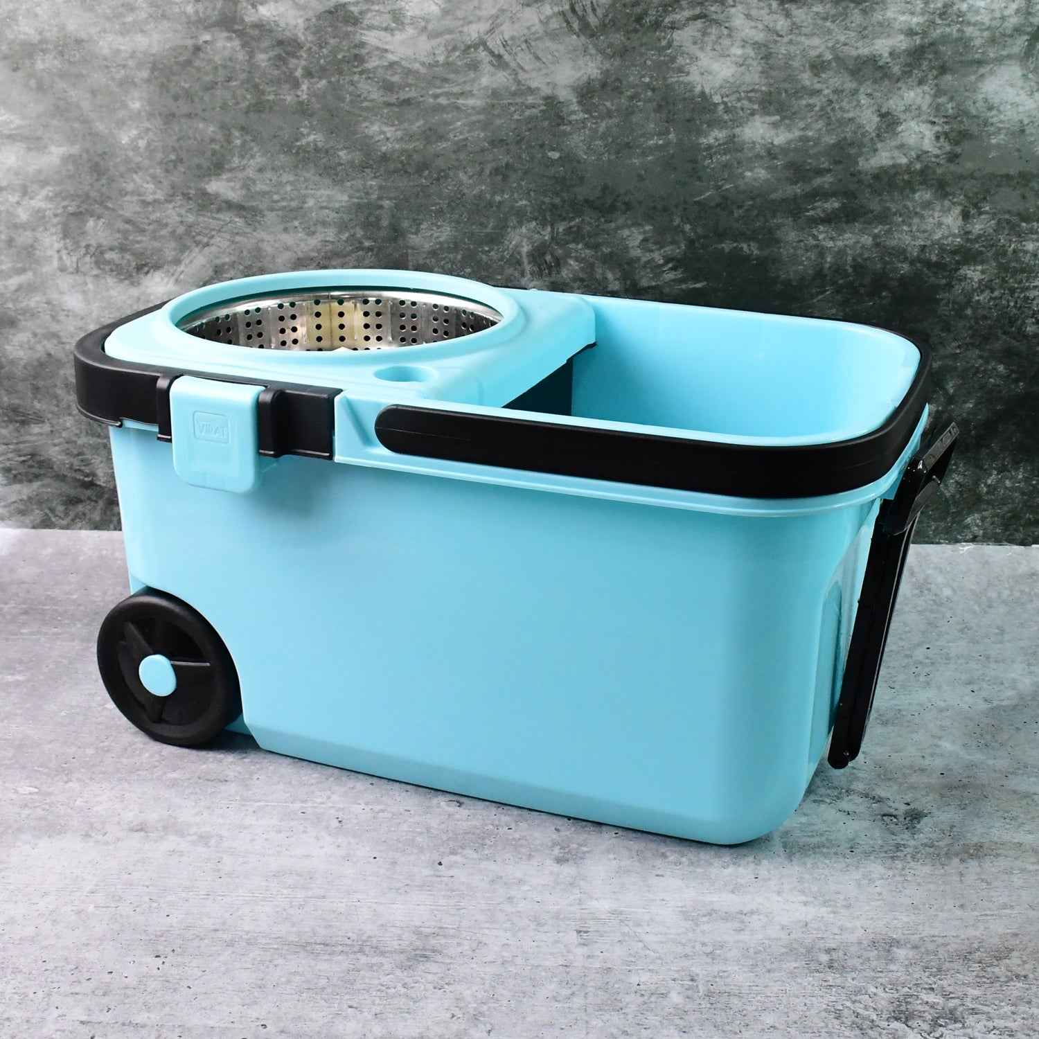360° Spin Mop – Super Absorbent Microfiber Floor Cleaner