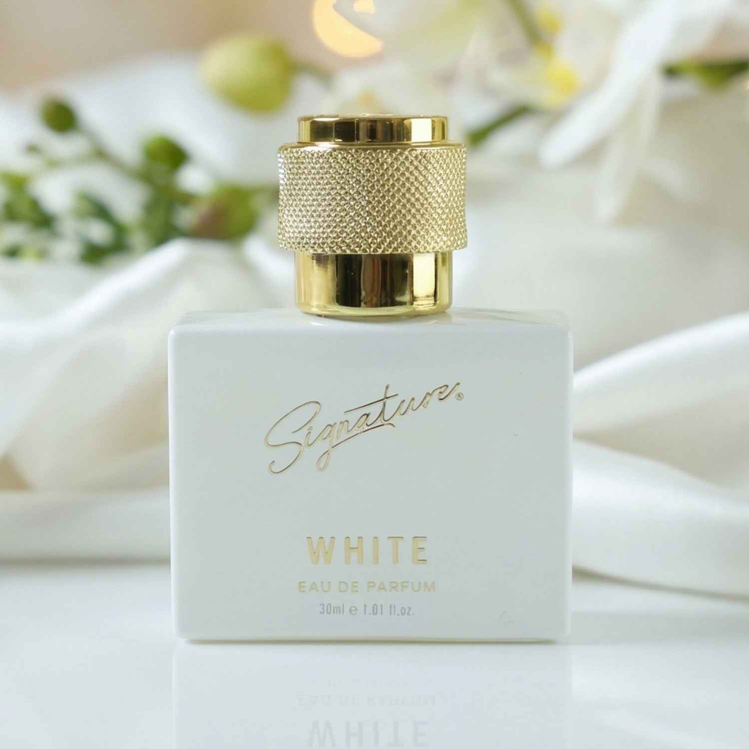 Signature White Eau De Parfum – Long-Lasting Refreshing Scent