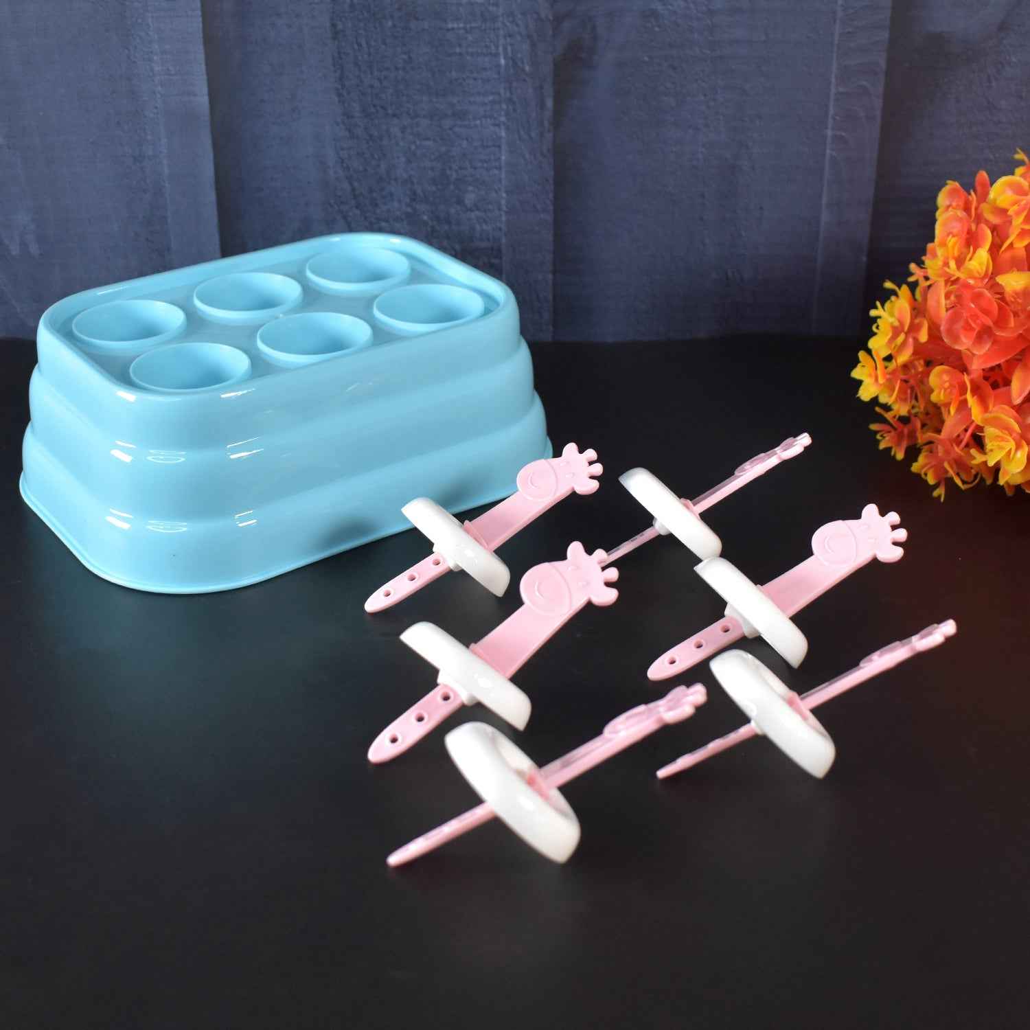 Giraffe-Shaped Ice Cube Molds – 6-Cavity Popsicle Maker | Bake & Dwell