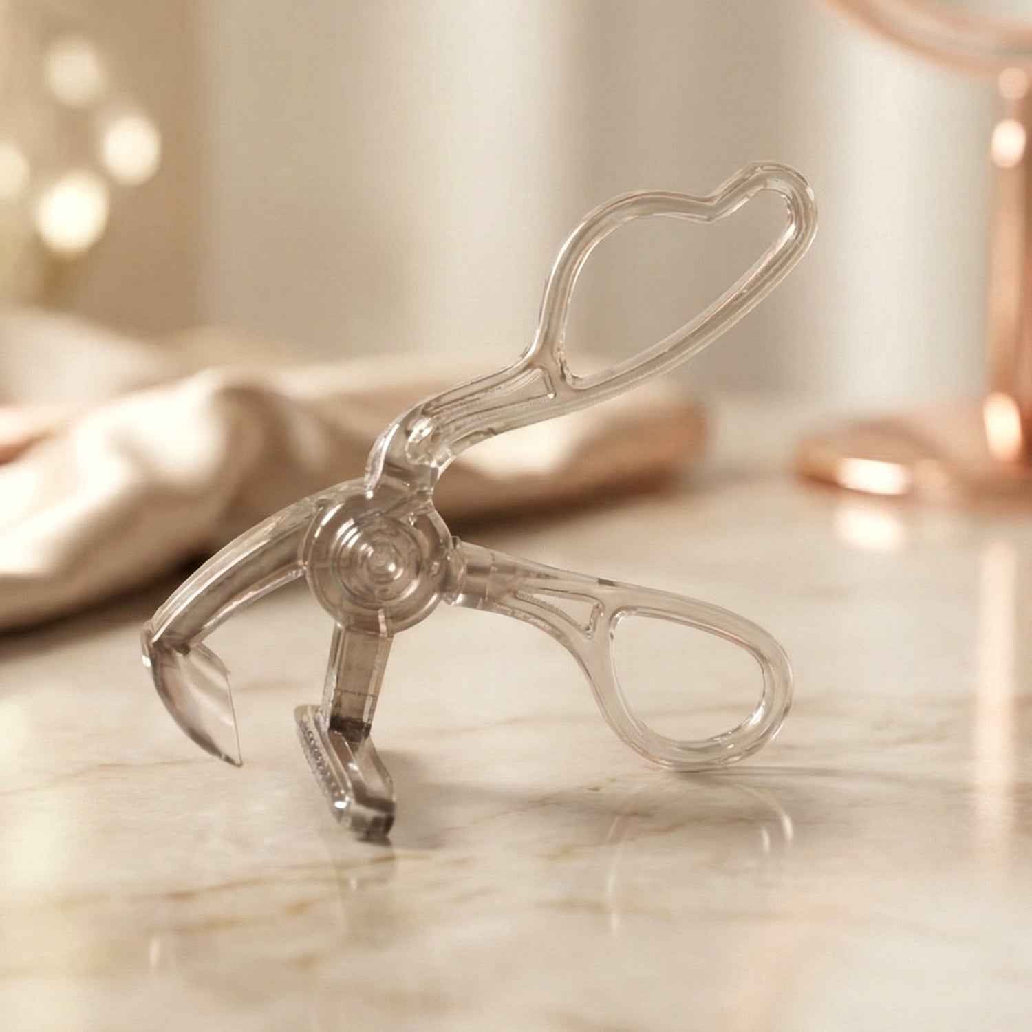 Transparent Eyelash Curler – Gentle Lash Lifting & Styling Tool