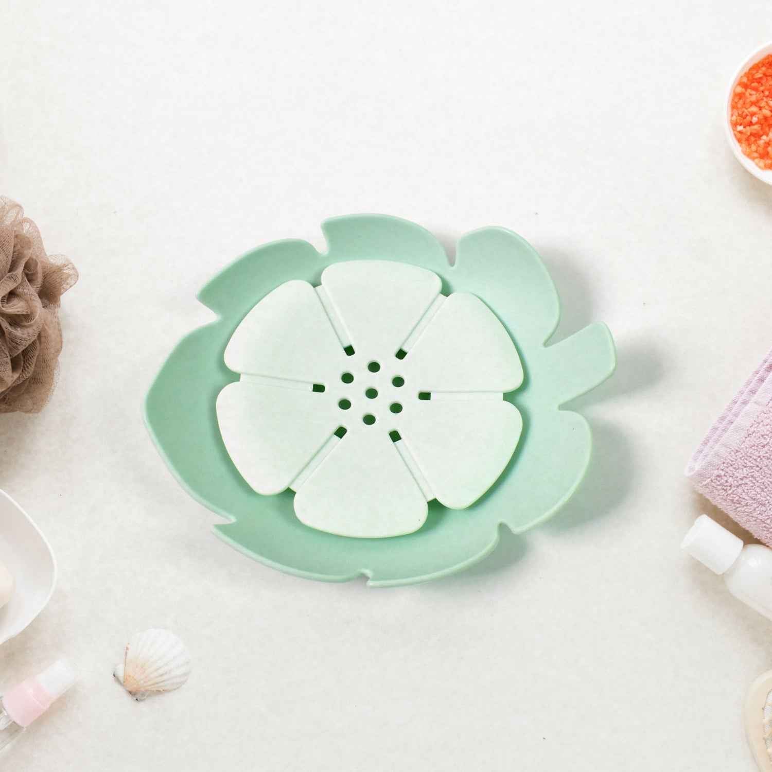 Plastic Soap Dish – Self-Draining Floral Design | VelvetBubbles