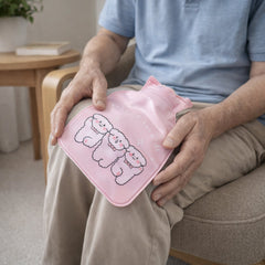 Flexible mini hot and cold water therapy bag adapting to body contours