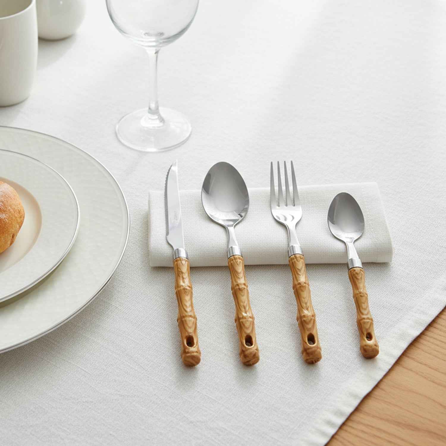 Stainless Steel Cutlery Set – Elegant Wooden Handle, 24 Pieces