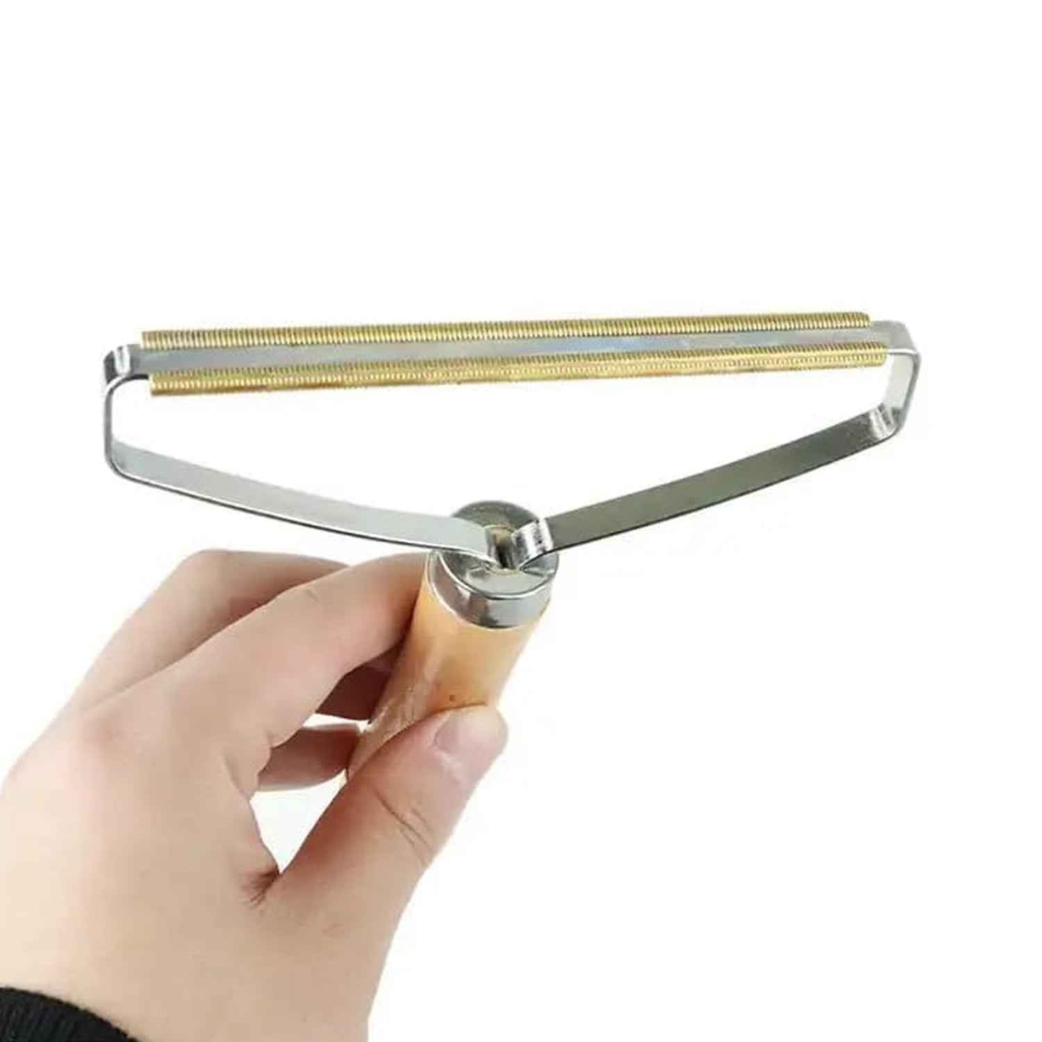 Lint Remover – Double-Sided with Wooden Handle | Indo Glow