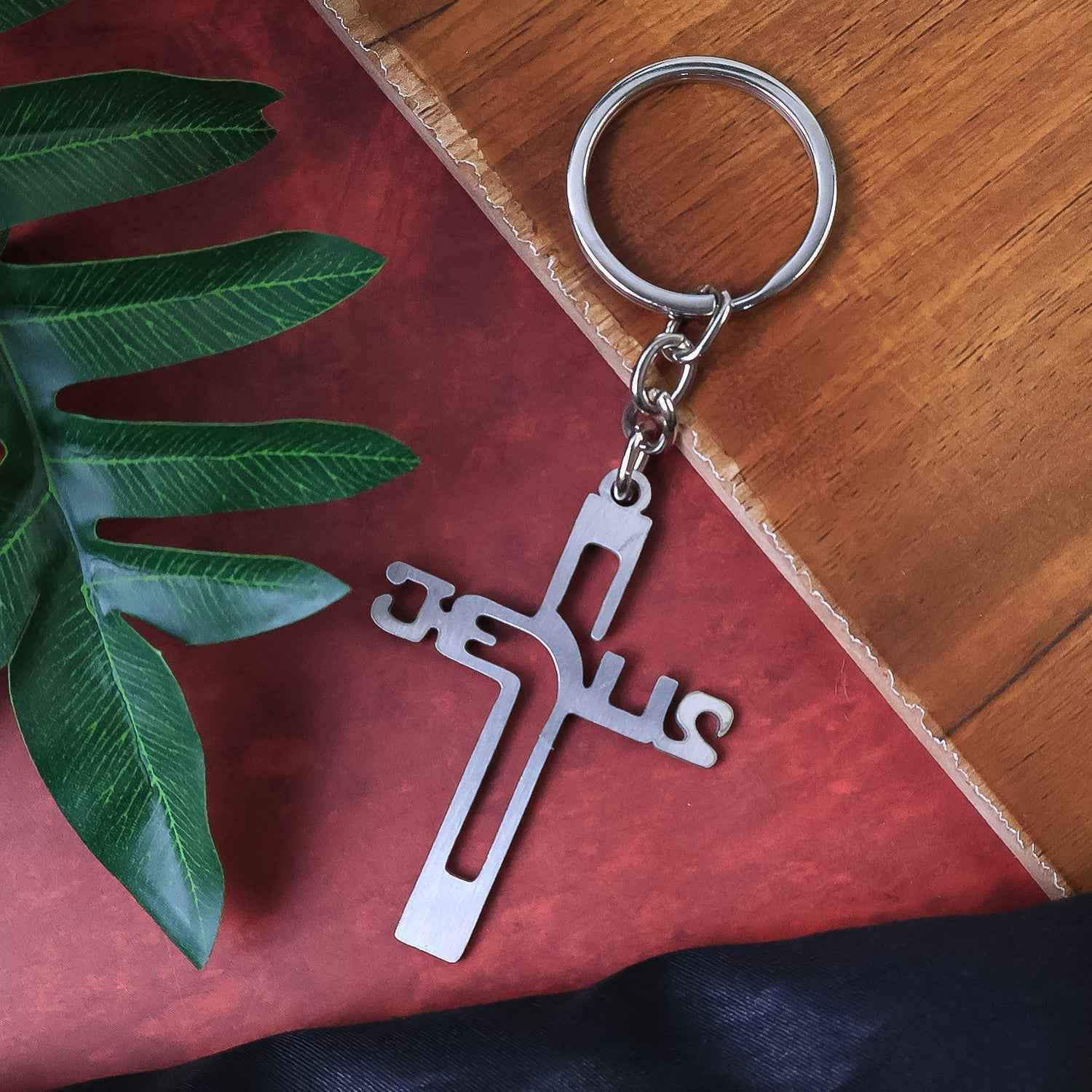 Metal Cross Keychain – Gujarati Jesus Script for Spiritual Style