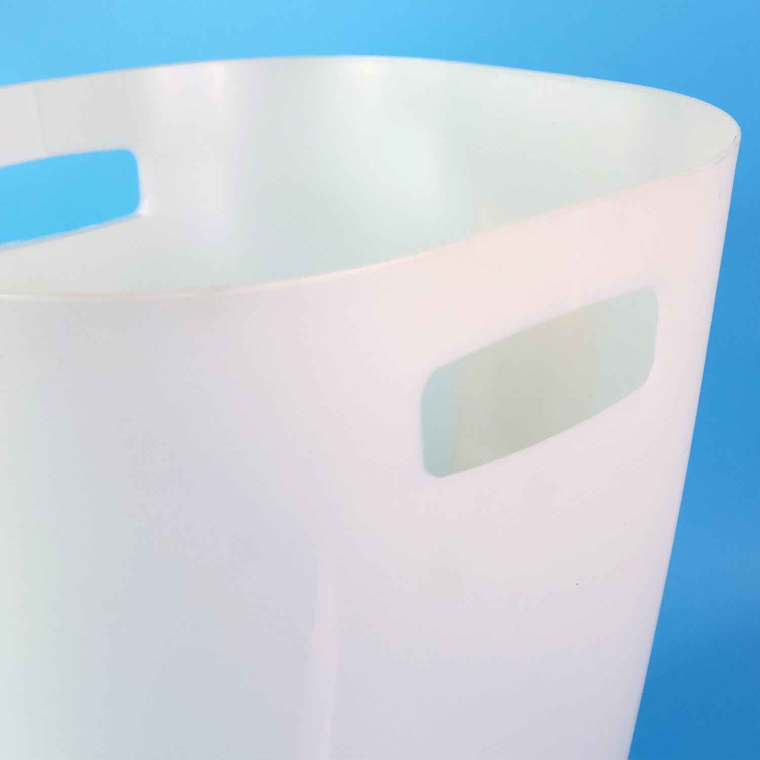 Multipurpose Dustbin – Compact & Stylish Wastebasket 26x23 cm