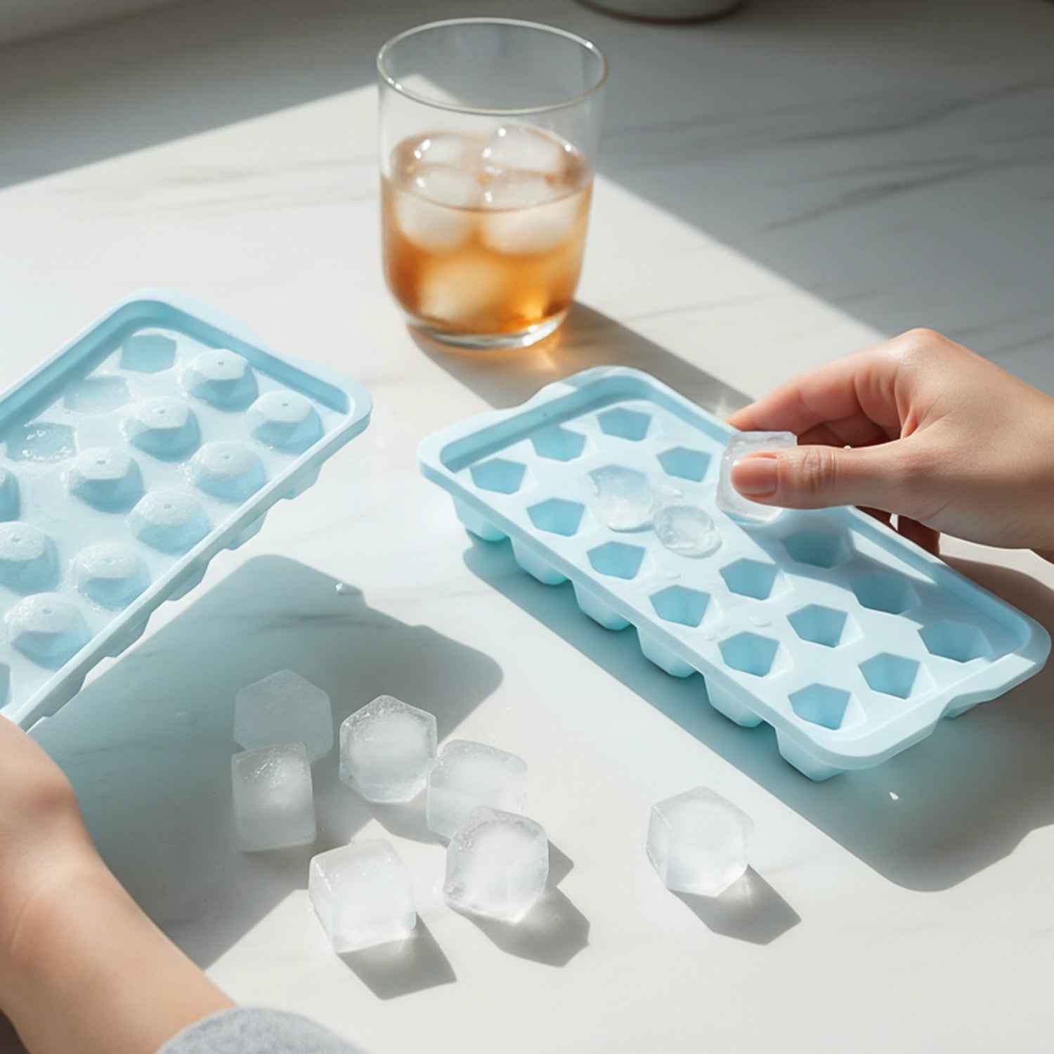 Plastic Ice Cube Tray – Multiple Ice Cubes for Quick Freezing