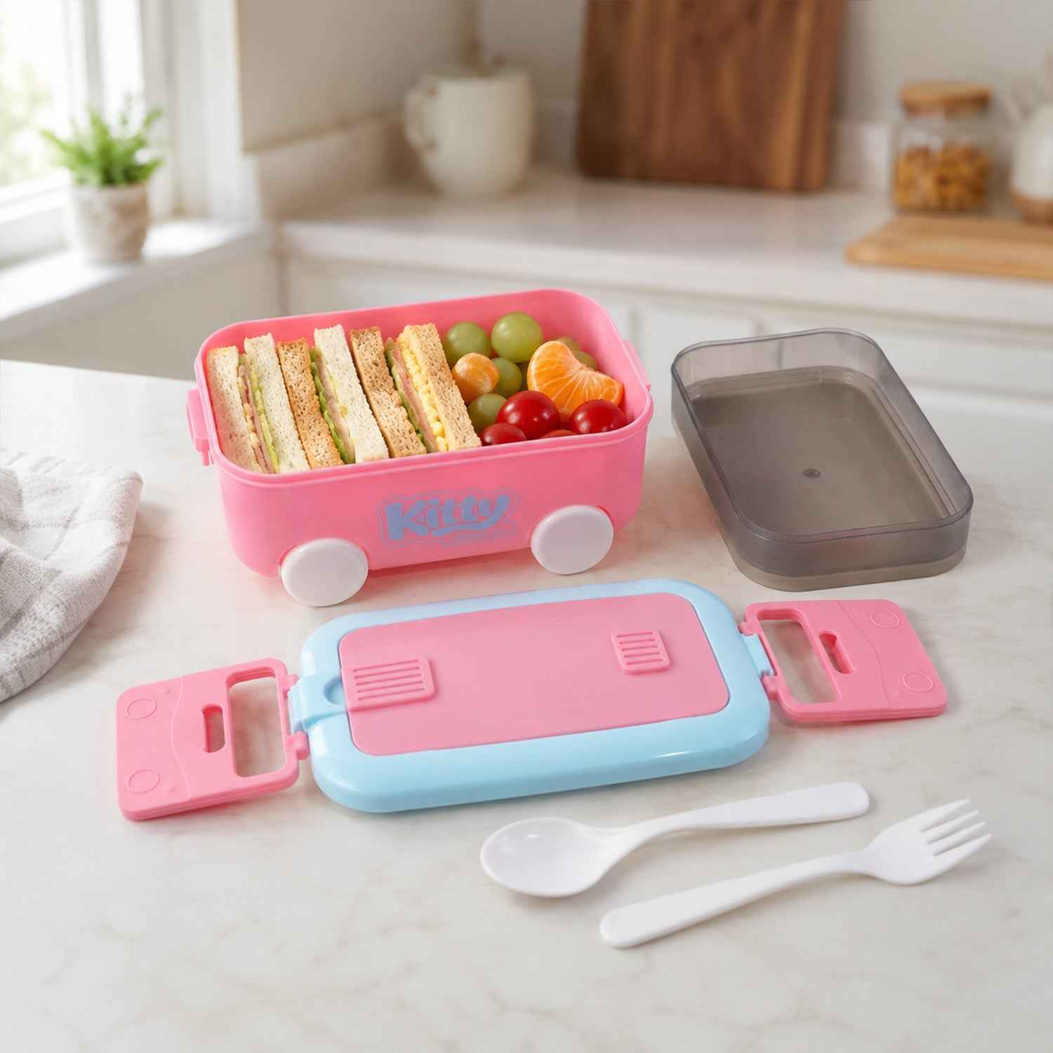 Kids Car Shape Lunch Box with Wheels Ð Fun and Leakproof Design