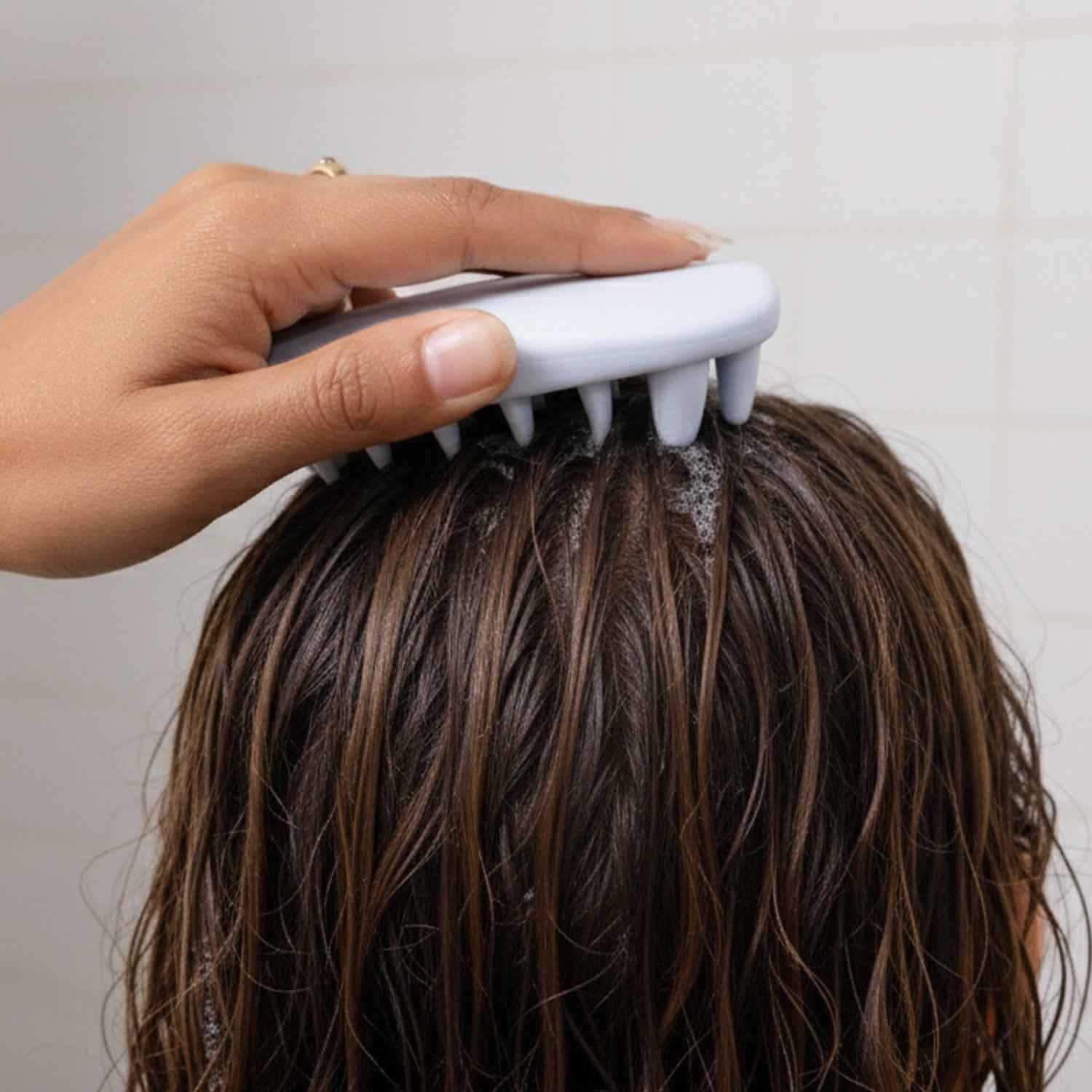 Silicone Scalp Massager – Deep Cleansing & Relaxing Shampoo Brush