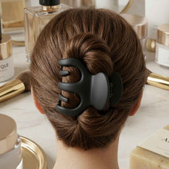 Hair Claw Clip – Strong Grip & Elegant Matte Finish