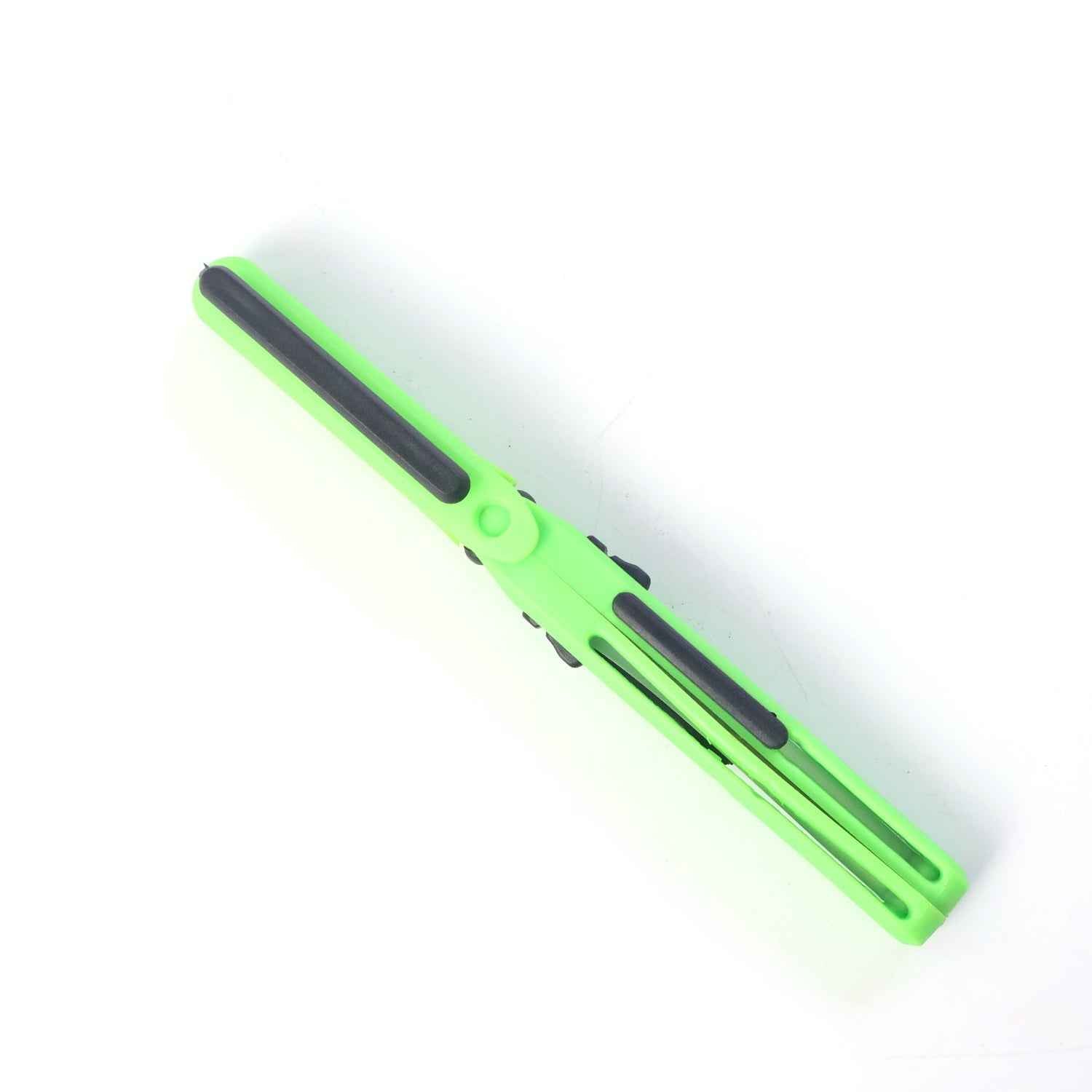Pen Scissors – Compact & Portable Cutters | FERVENT