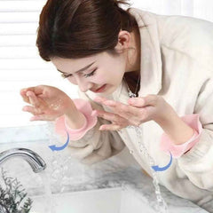 Silicone Wrist Water Stopper Ð Prevents Water Runoff Easily