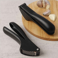 Garlic Press – Effortless Manual Garlic Crushing Tool