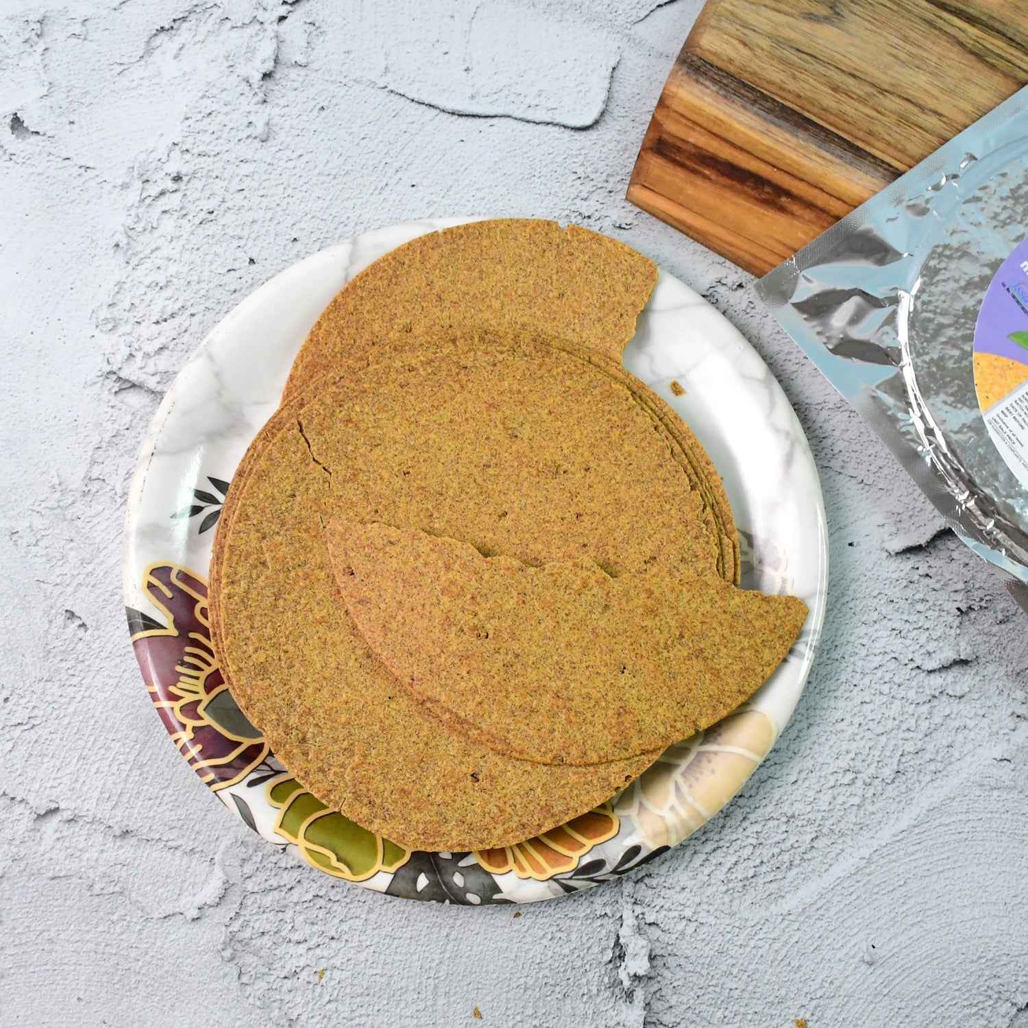 Ragi Khakhra – Carmonised Wheat Chips (180g) | Maniarr's