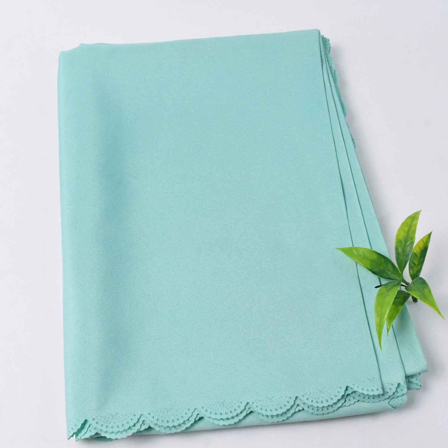 Rectangular reusable table cloth for outdoor picnic and dining
