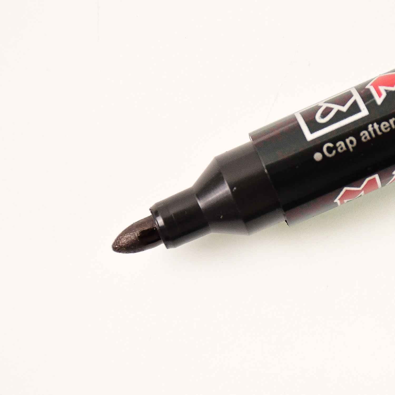 Black Whiteboard Marker – Low Odor Ink & Quick-Dry Bullet Tip