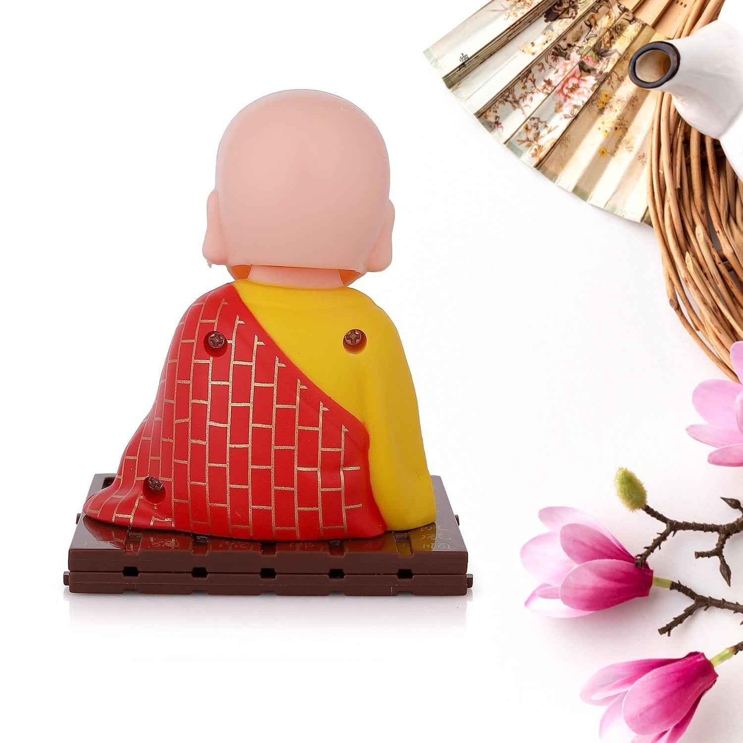 Solar Buddha Statue – Moving Head & Hand Decor | Styleva