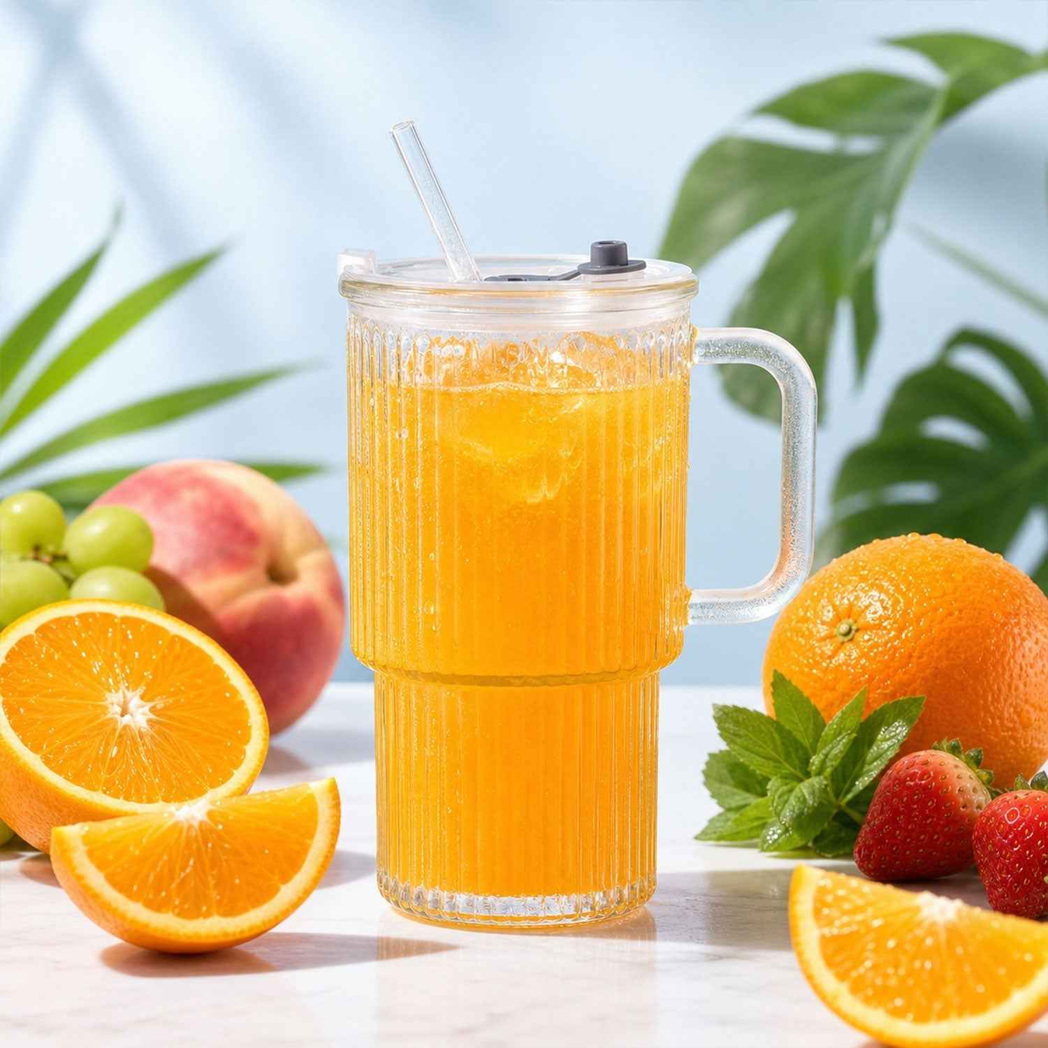Glass Tumbler with Lid Ð Large 700ml Capacity with Handle for Cold Beverages