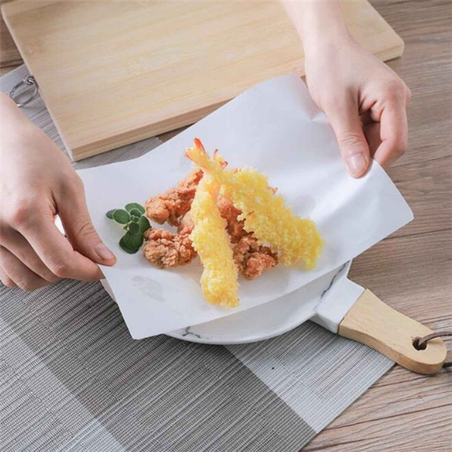 Oil Absorbing Cooking Paper – Grease-Free Sheets (Pack of 50) | Bake & Dwell