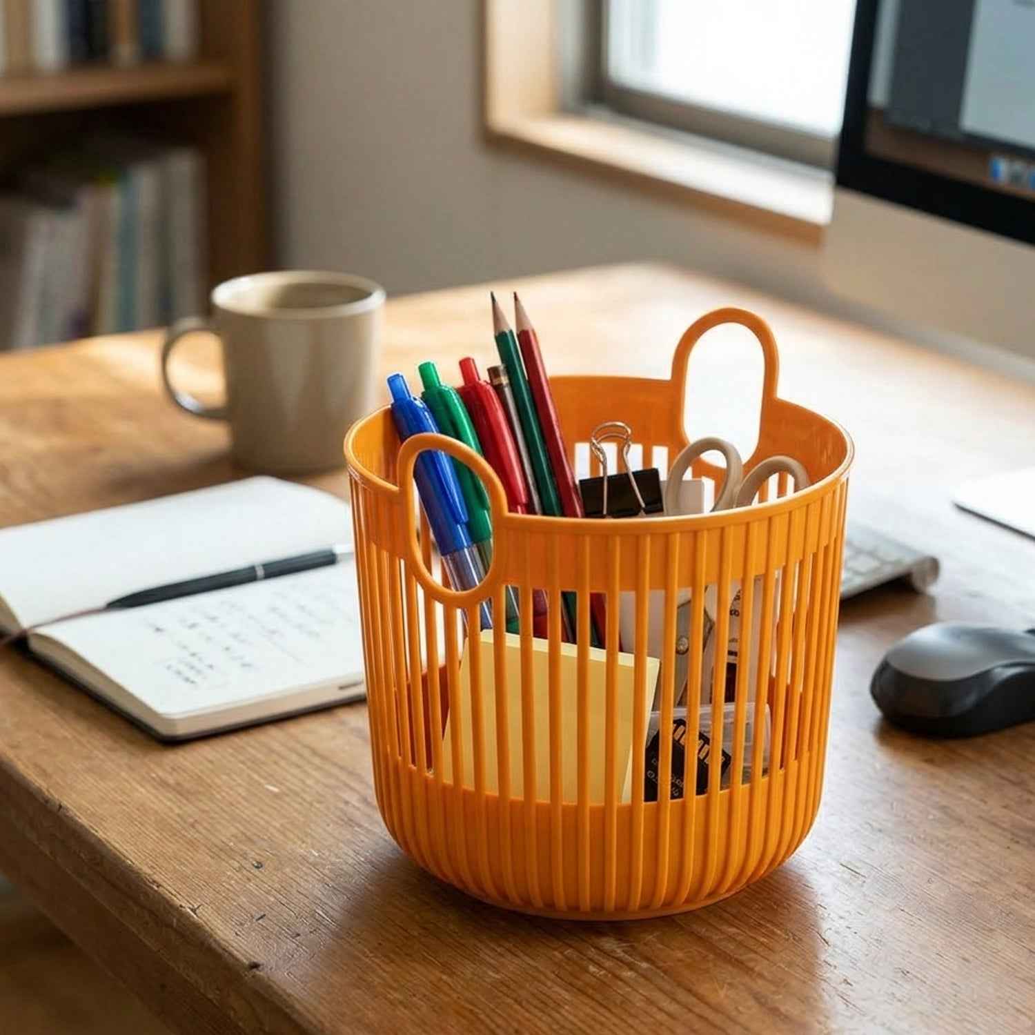 Plastic Round Storage Basket Ð Durable and Portable Organizer