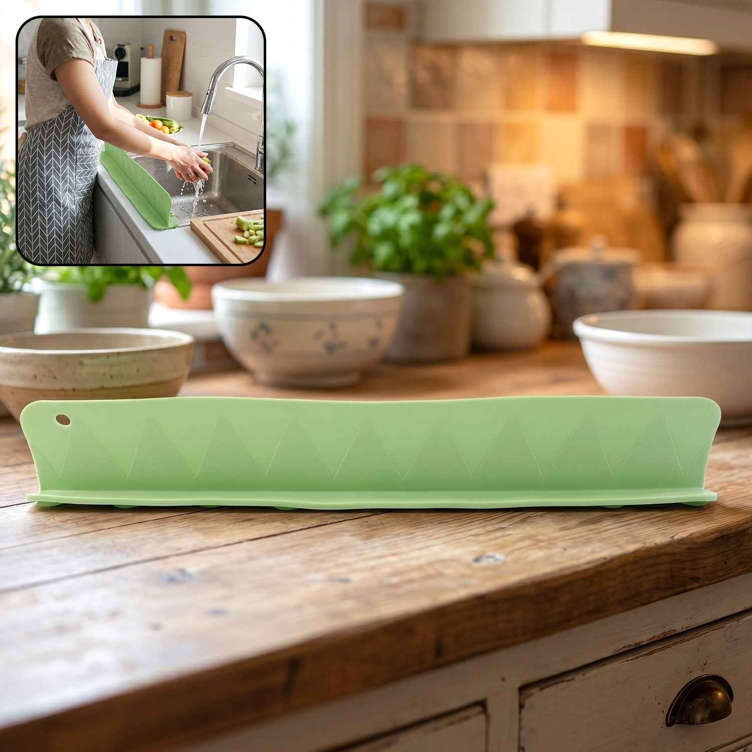 Kitchen Sink Splash Guard Ð Flexible Silicone Barrier for Countertop