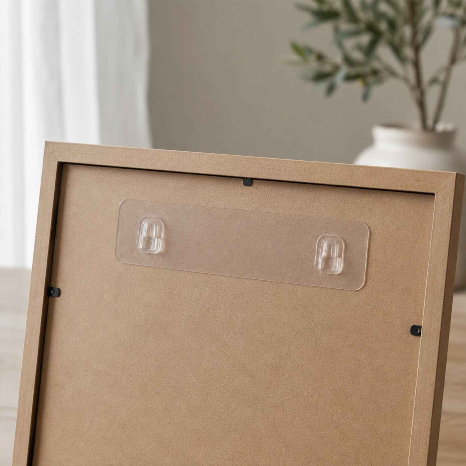 Adhesive Plastic Wall Hook Ð Strong & Waterproof for Home & Kitchen