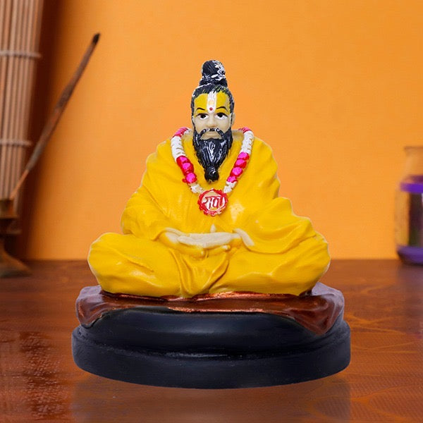 Premanand Ji Maharaj mini idol