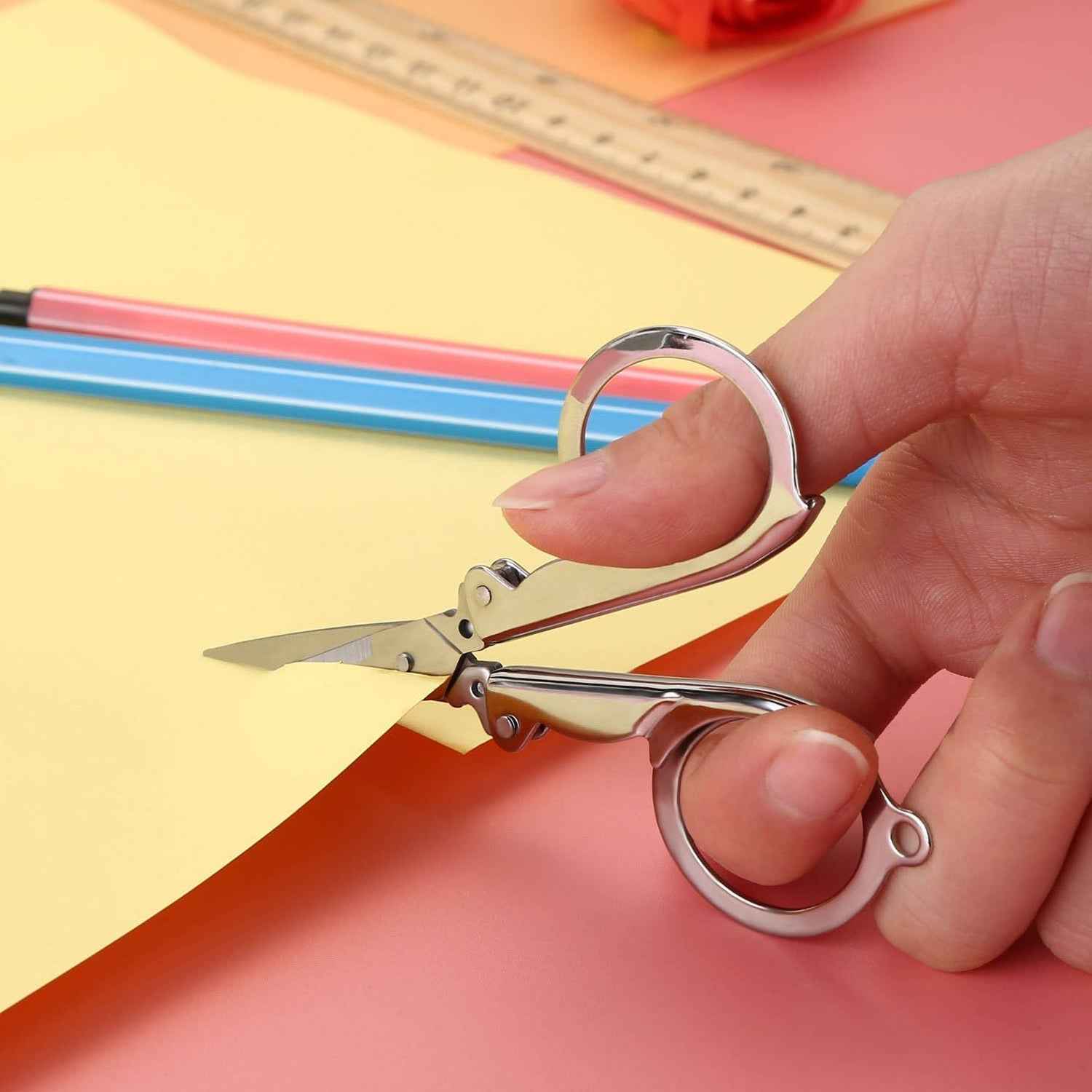 Folding Scissor 3.5inch – Portable Crafting Tool | Cisora