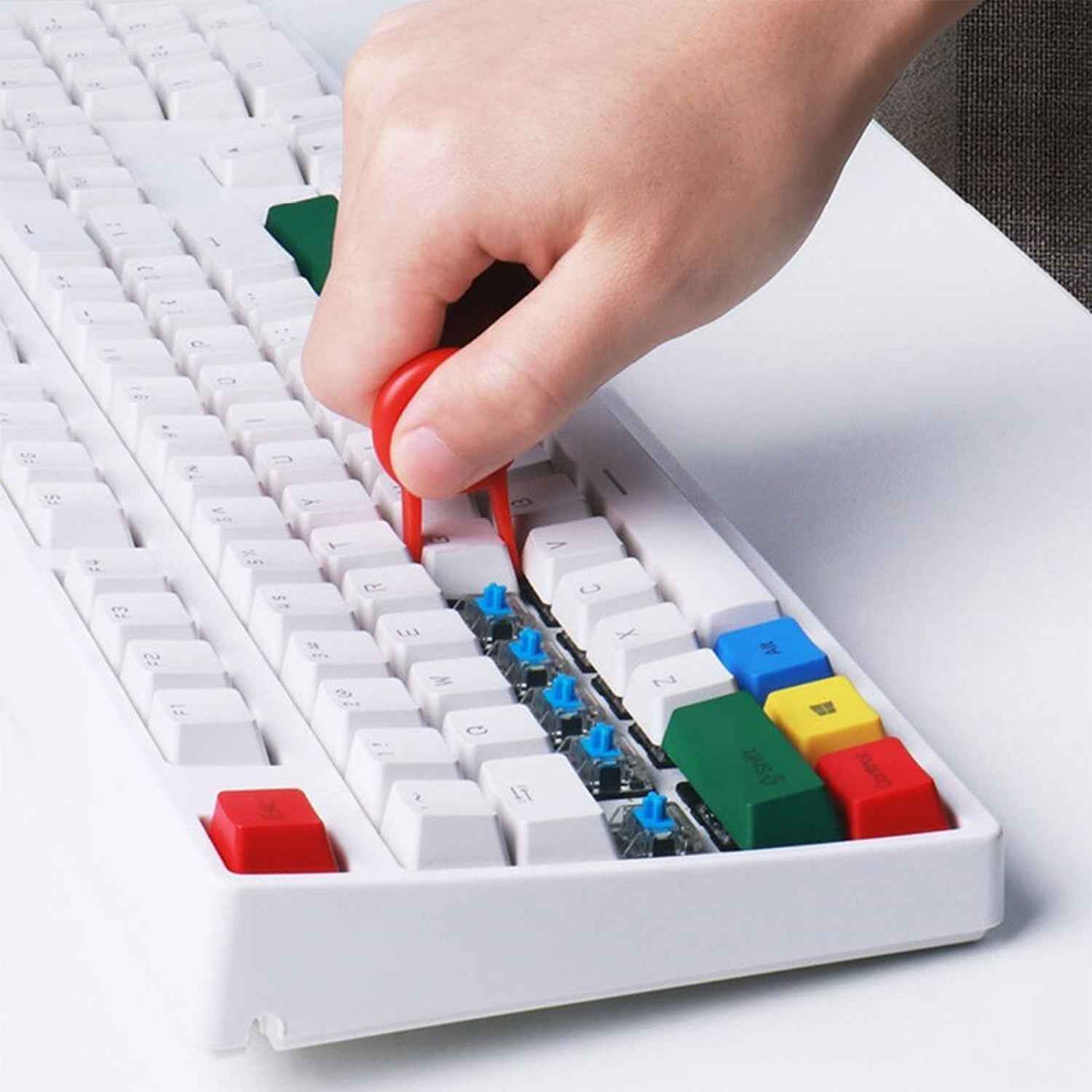 Versatile computer cleaning kit designed for gaming PCs and peripherals.