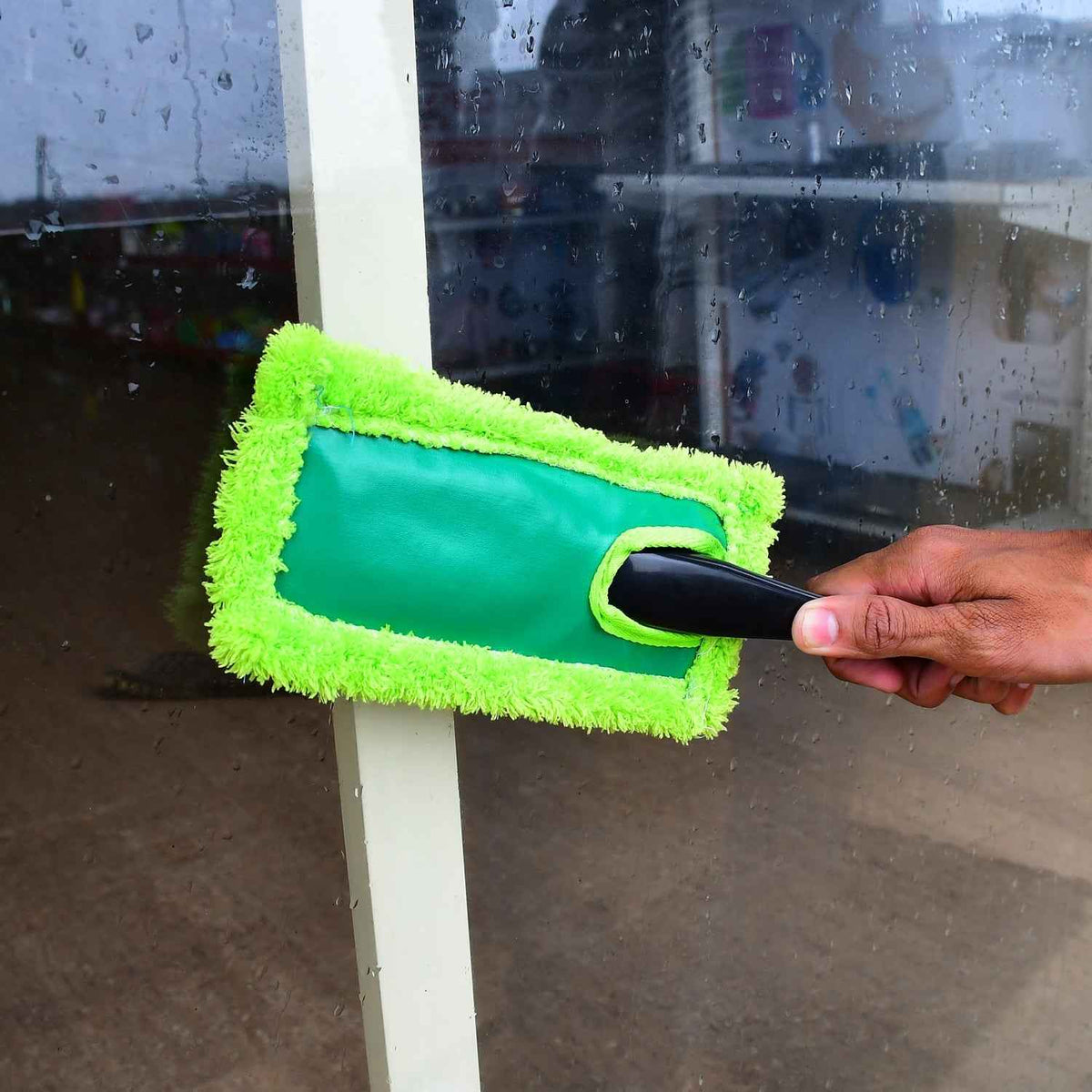 Car Cleaning Microfiber Duster – Large, Scratch-Free Telescopic | Velvet Wipe