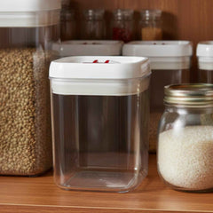 Airtight Kitchen Storage Container – Secure Lock & Transparent 1100ml