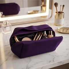 Travel Makeup Organizer Bag Ð Waterproof & Compact for On-the-Go