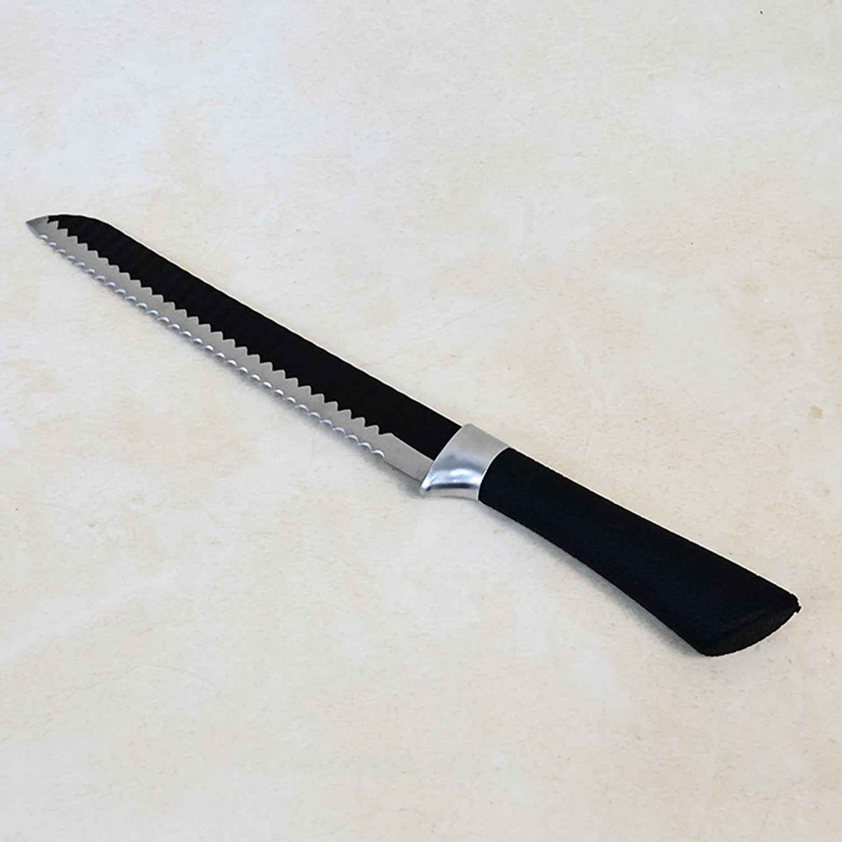 Serrated Bread Knife 32 cm – Ergonomic Grip for Smooth Slicing