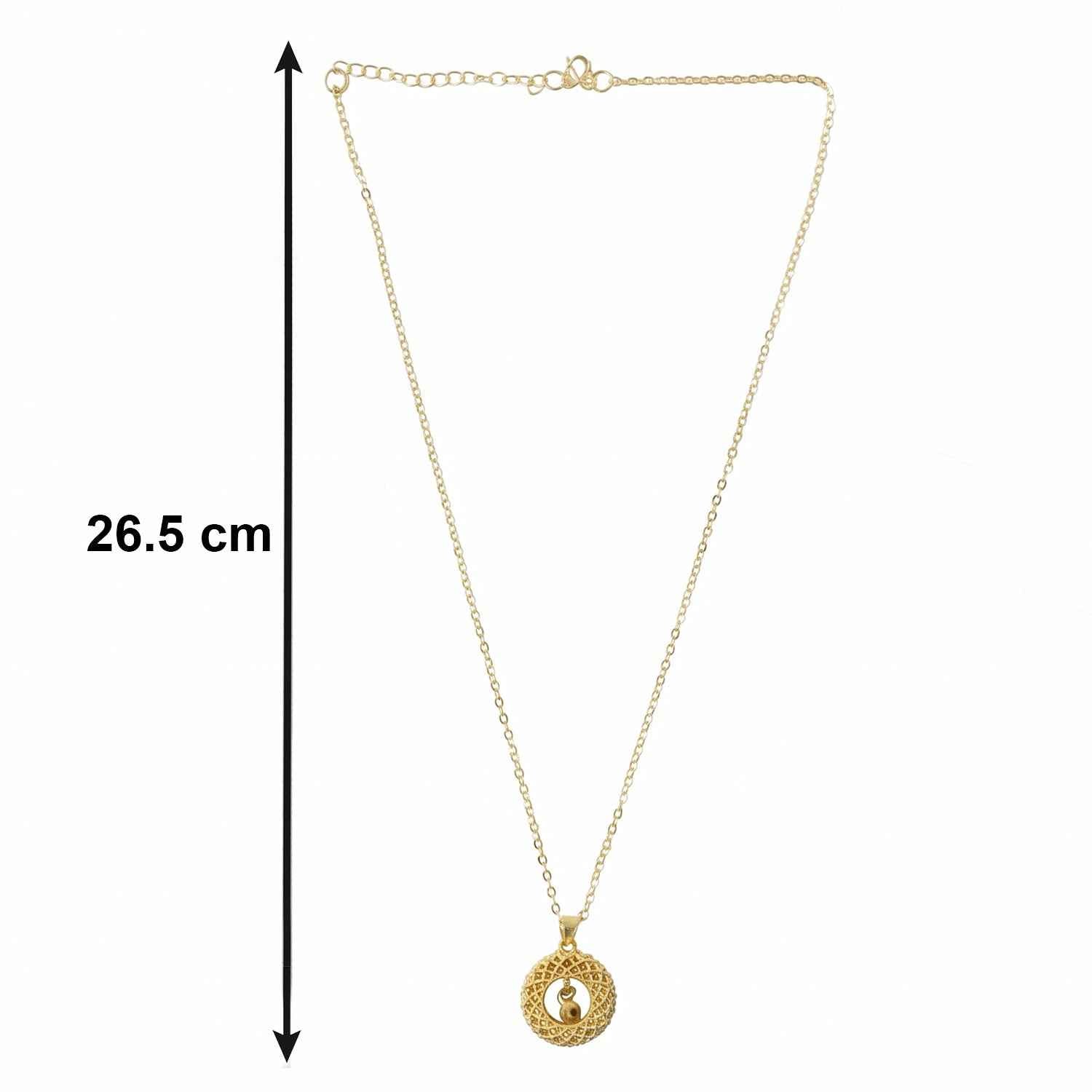 Golden Necklace with Intricate Round Pendant – Elegant Jewelry