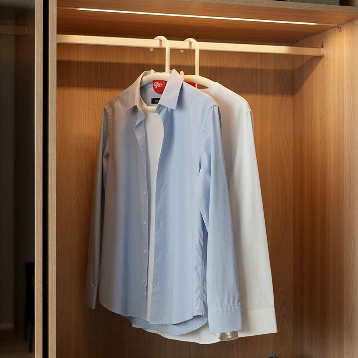 Anti-Slip Plastic Clothes Hanger with Fragrance Holder – Organize Your Wardrobe