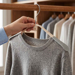 Plastic Clothes Hangers Set Ð Space-Saving & Non-Slip Design