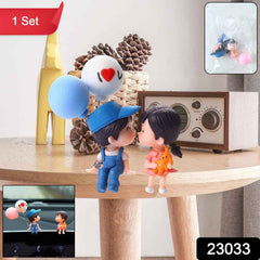 Cute Couple Car Dashboard Figurine – Romantic Mini Showpiece for Car & Home