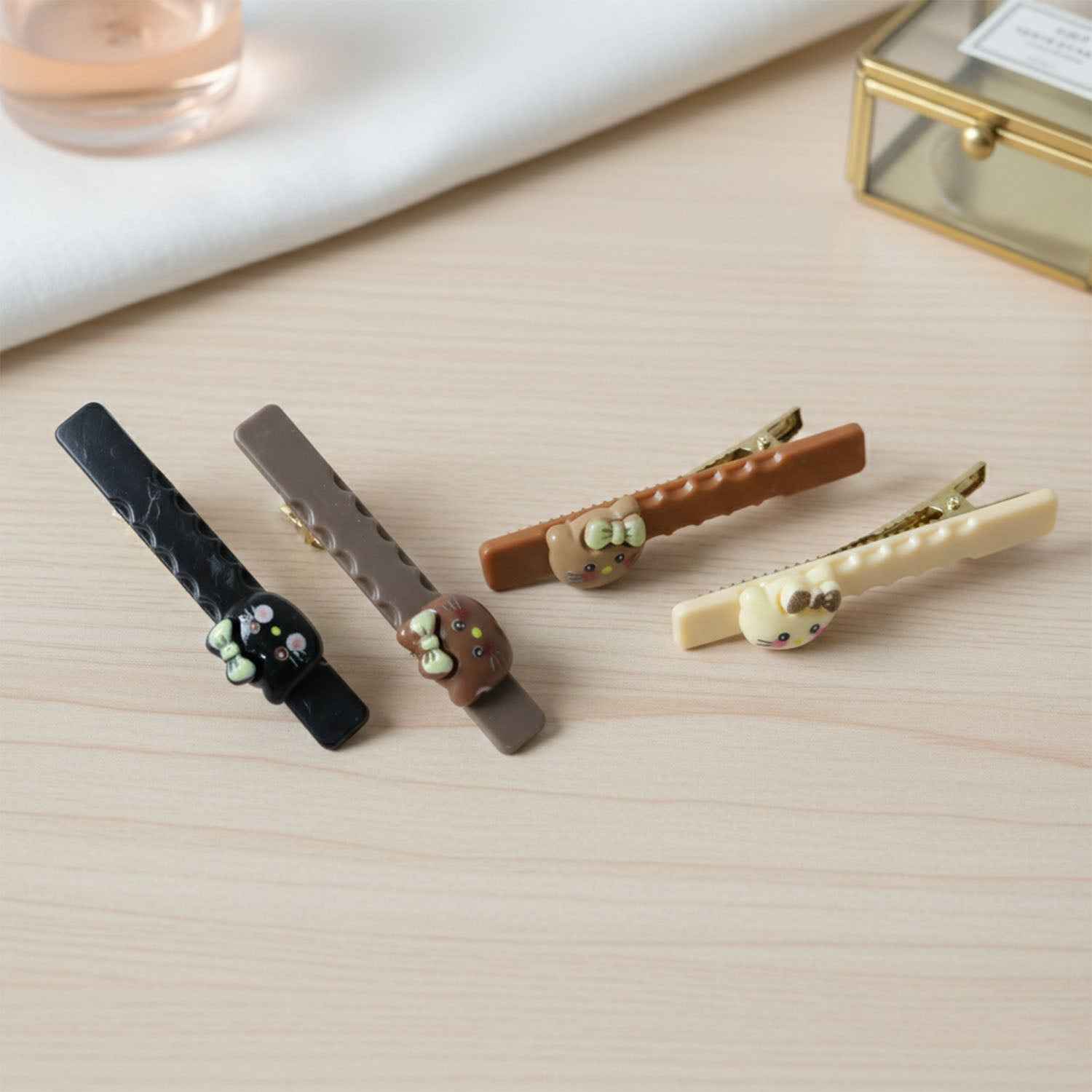 Cute Cartoon Cat Hair Clips Set – 4 pcs Stylish Snap Clips