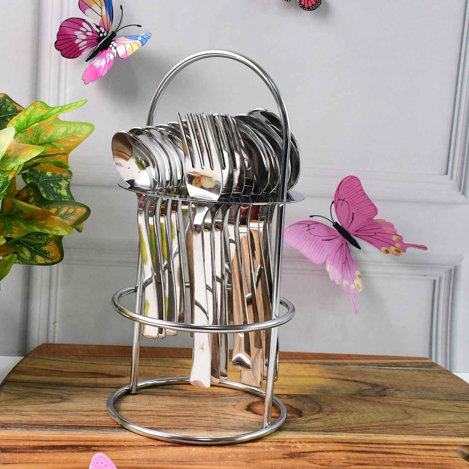 Stainless Steel Cutlery Set – 16-Piece with Elegant Stand