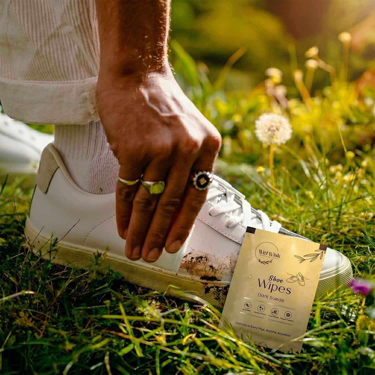 Shoe Cleaning Wet Wipes Ð Fast Scrubbing & Travel-Friendly