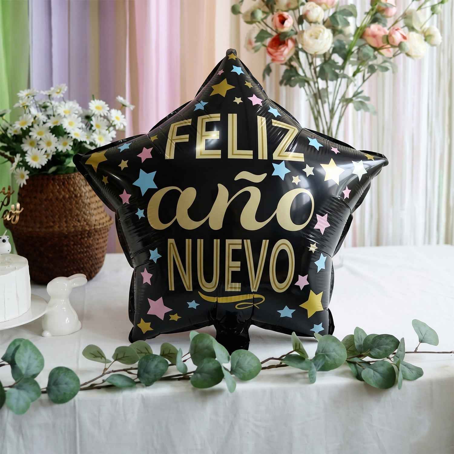 Black Star Feliz Ano Nuevo Foil Balloon Ð Bright Festive Decor
