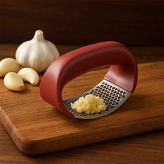 Garlic Press – Ergonomic Curve for Easy Crushing
