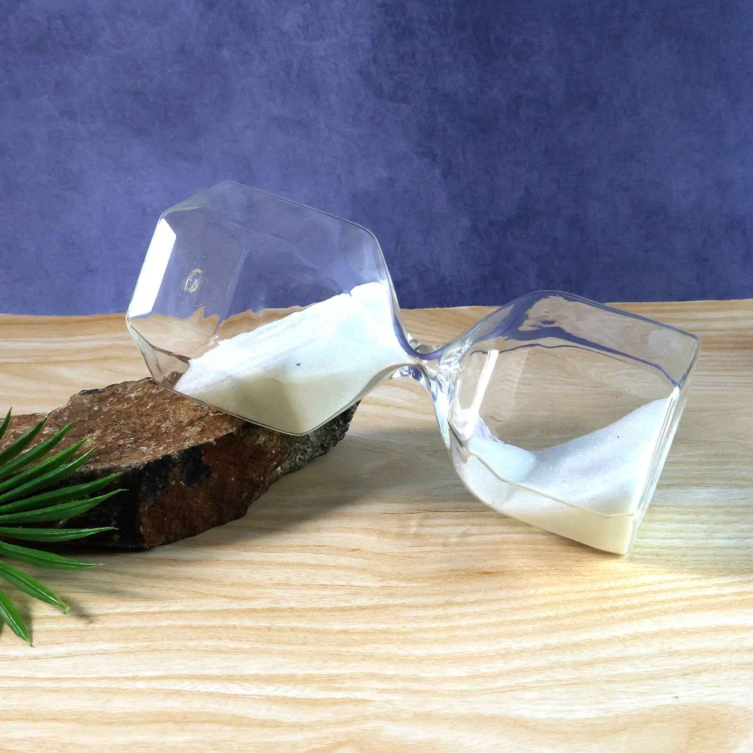 Glass Hourglass Timer – Elegant 2.5-Minute Visual Focus Timer