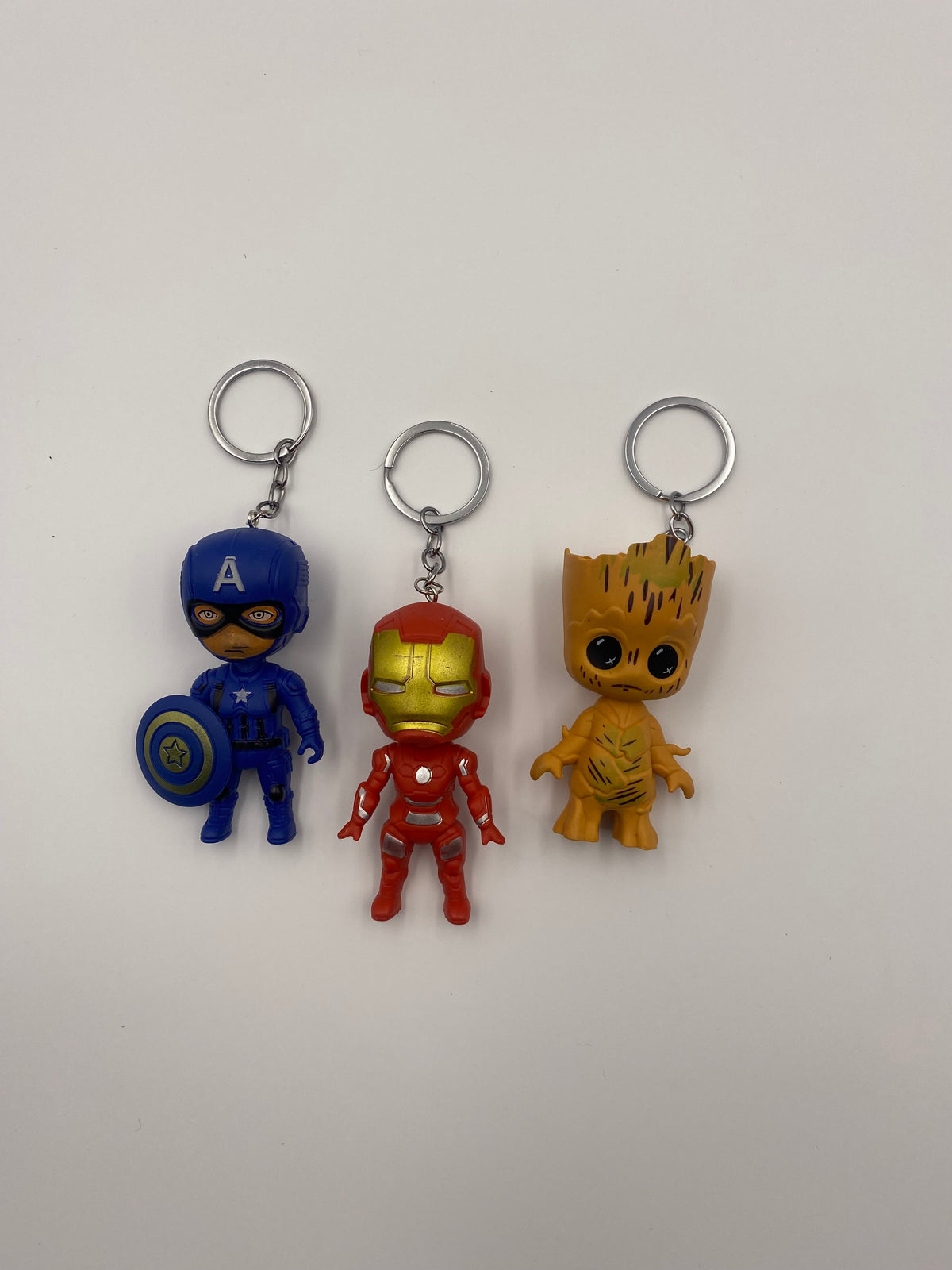 Avengers Plastic keychain (1030)