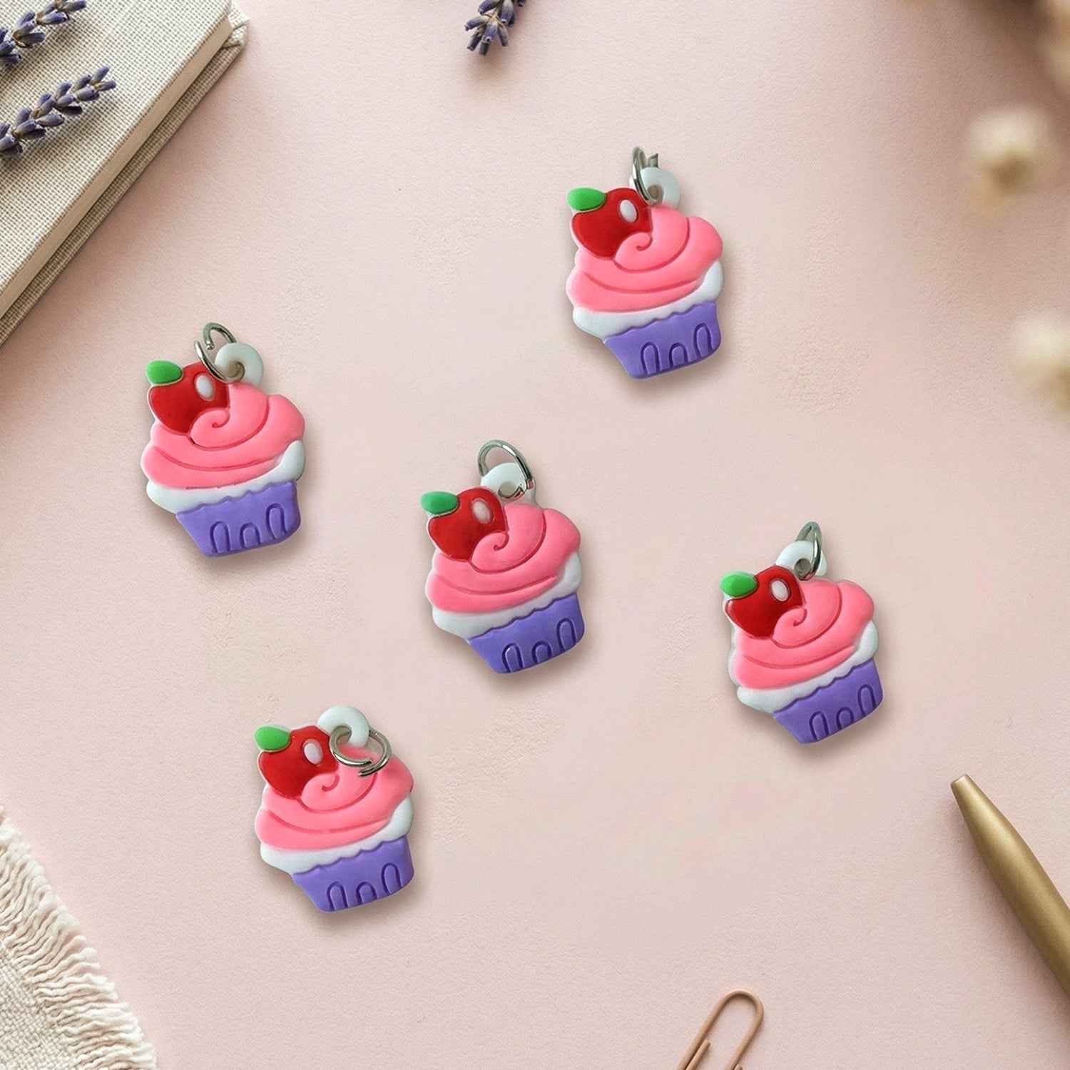 Cute Cupcake Keychain – Fun & Charming Bag Ornament