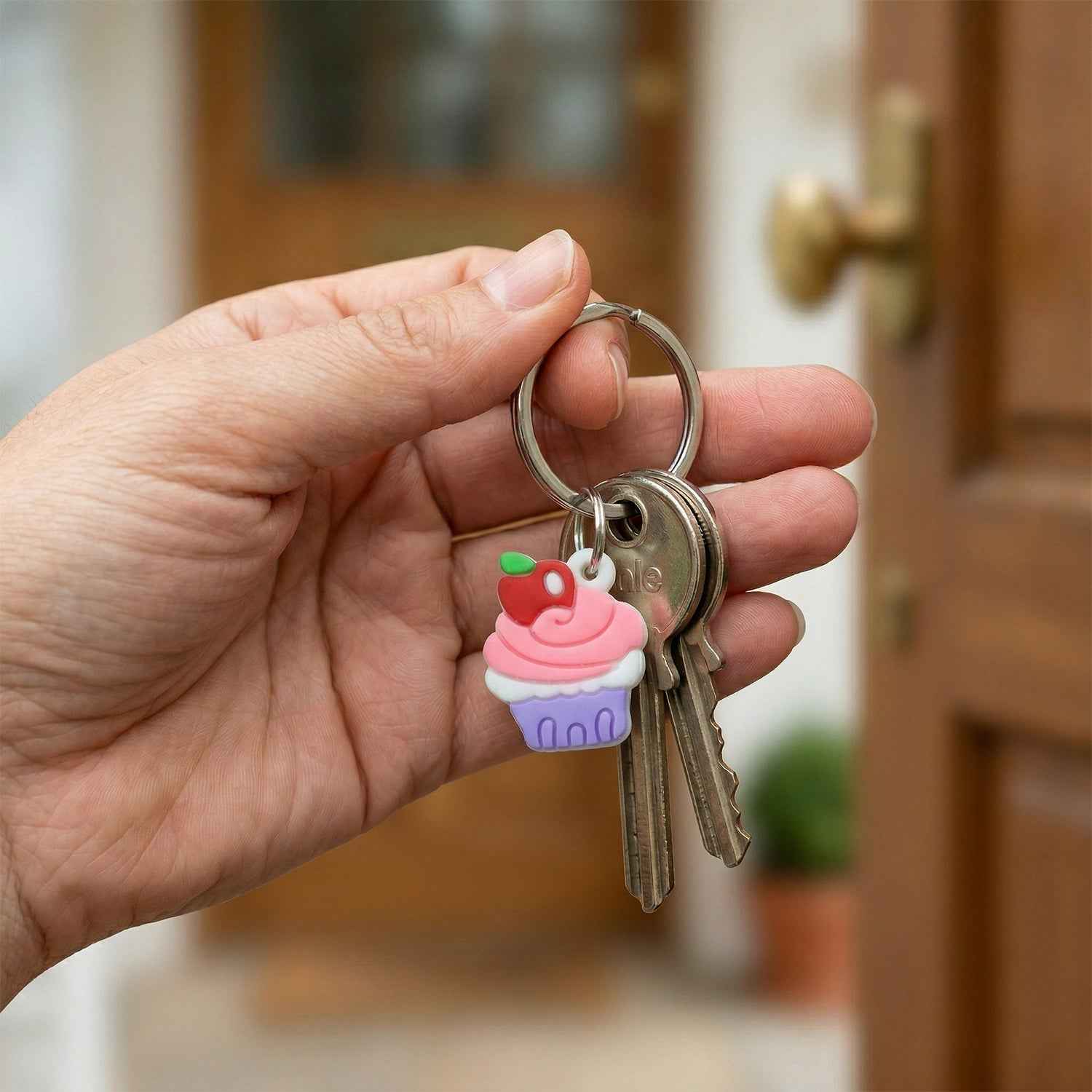 Cute Cupcake Keychain – Fun & Charming Bag Ornament