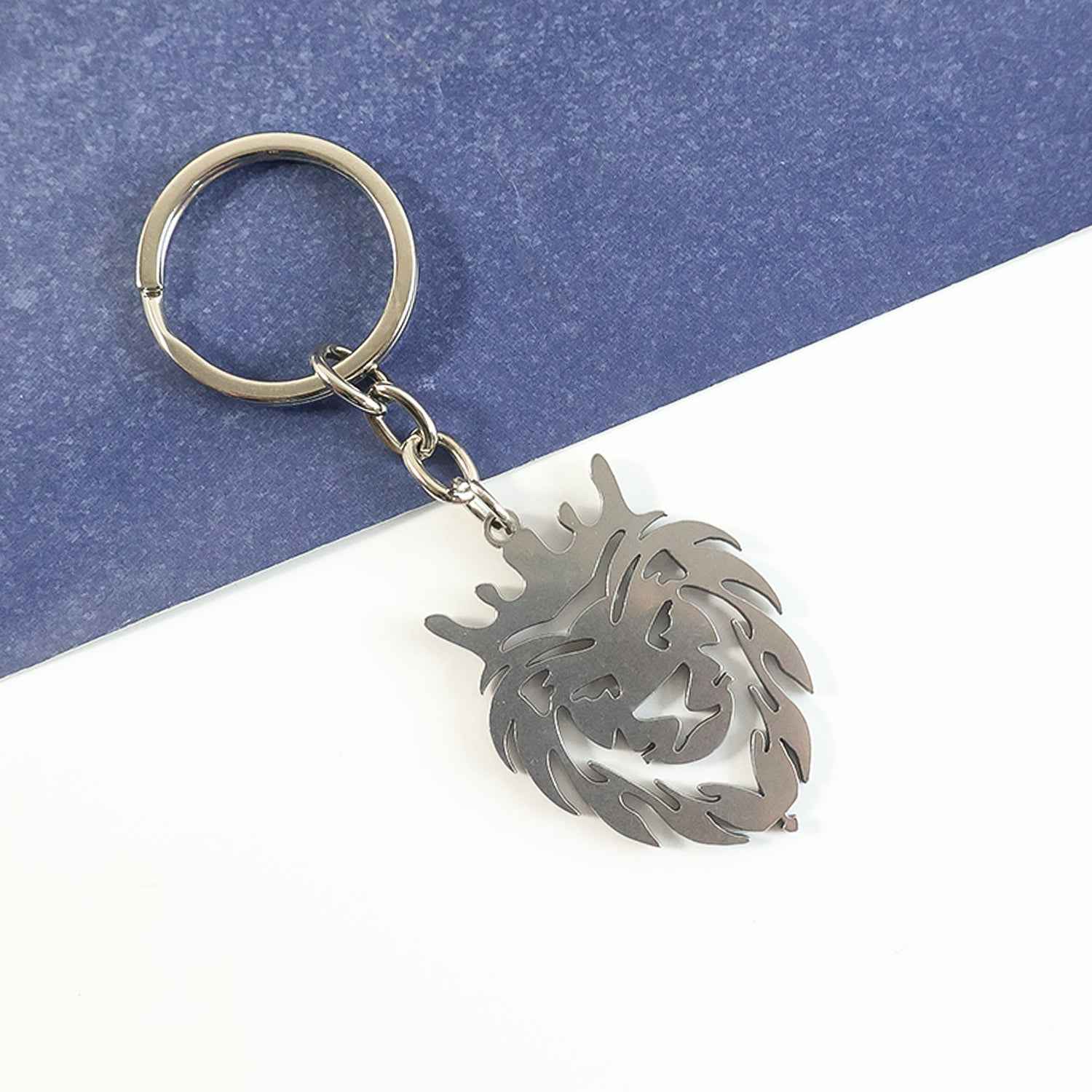 Lion Head Keychain – Stainless Steel Durable Crown Design