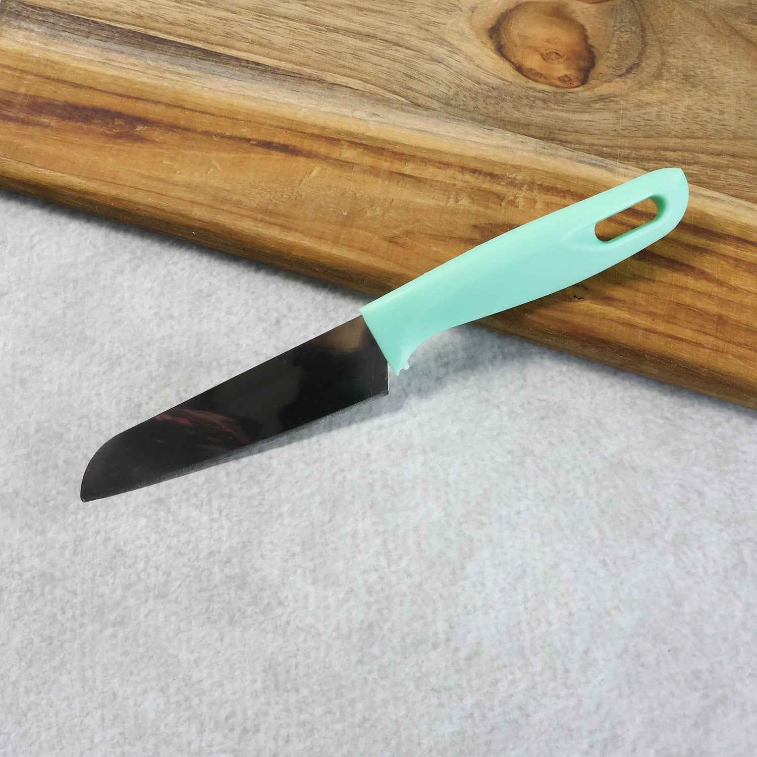 Stainless Steel Kitchen Knife – Ergonomic Soft Grip & Protective Cover