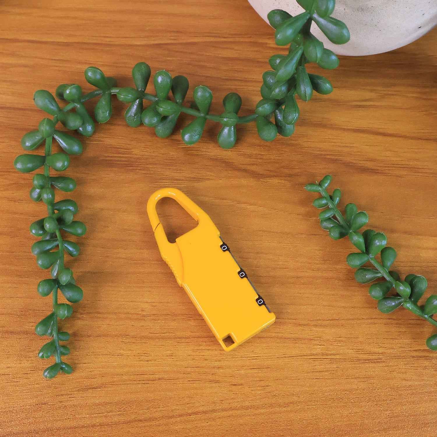3-Digit Combination Lock – Portable Keyless Security with Carabiner